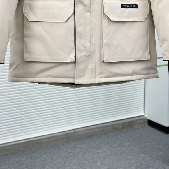 Canada Goose Expedition white Unisex Hooded Parka - Picture 6 of 9